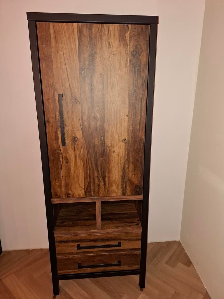 Broodkast  met 2 laden. En deur., Ophalen, 25 tot 50 cm, Minder dan 150 cm, Minder dan 100 cm