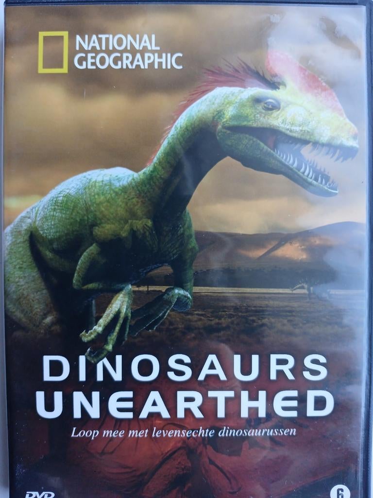 Dinosauris unearthed - national geographic, Alle leeftijden, Ophalen of Verzenden, Zo goed als nieuw, Natuur