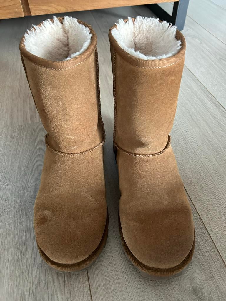Uggs maat 41, Bruin, Verzenden, Lage of Enkellaarzen, Gedragen