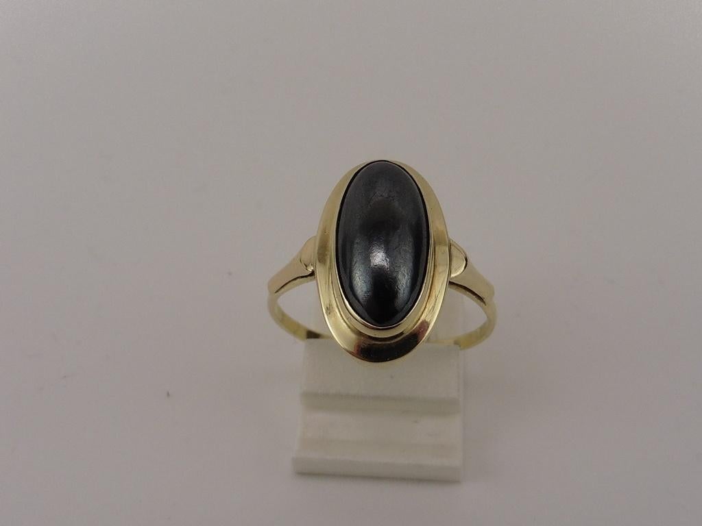 Gouden damesring met hematiet, Sieraden, Tassen en Uiterlijk, Ringen, 18 tot 19, Gebruikt, ., Ophalen of Verzenden