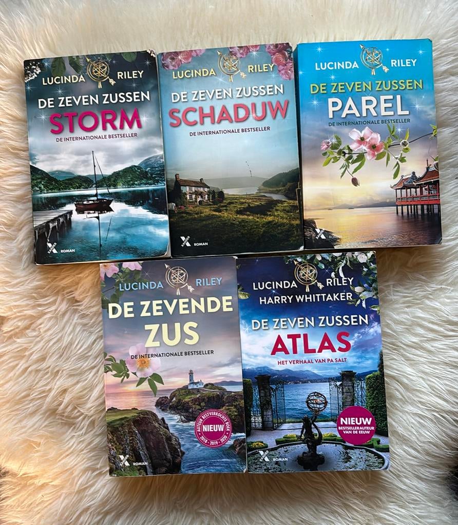 Lucinda Riley - De zeven zussen serie, bundel van 5 boeken, Boeken, Ophalen of Verzenden, Zo goed als nieuw