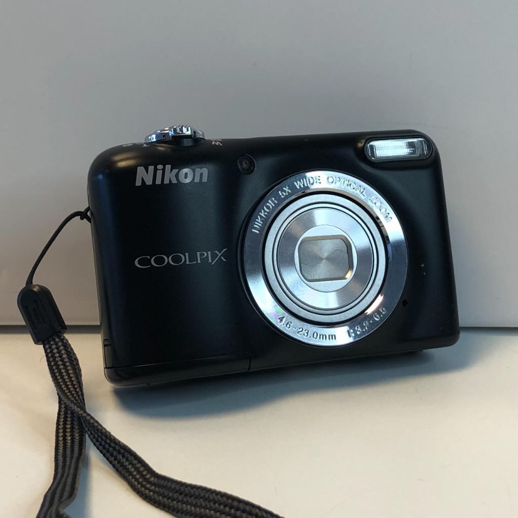 Nikon Coolpix L29 camera | AA Batterijen | Nette Staat, Nikon, Zo goed als nieuw, Support@nikon.com, Nikon Corporation
Shinagawa Intercity Tower C
2-15-3, Konan, Minato-ku
Tokyo 108-6290
Japan
