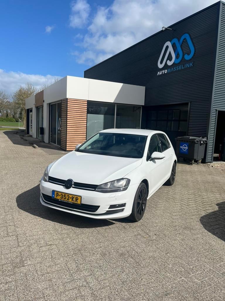 Volkswagen Golf 1.4 TSI 90KW 5D 2013 Wit, Voorwielaandrijving, 4 cilinders, Leder en Stof, Handgeschakeld