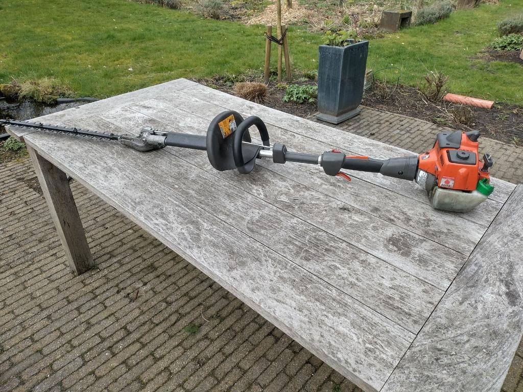 Husqvarna 325HEB stokheggeschaar, Tuin en Terras, Heggenscharen, Gebruikt, Benzine, Ophalen