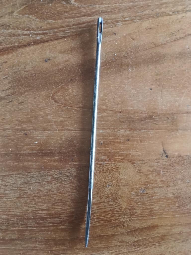 Vintage 18 cm dikke naald vroeger voor aardappel zakken, Ophalen of Verzenden