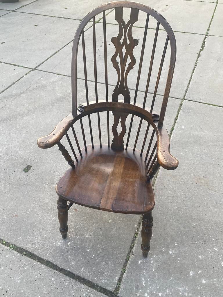 Antieke Windsor stoel, Ophalen