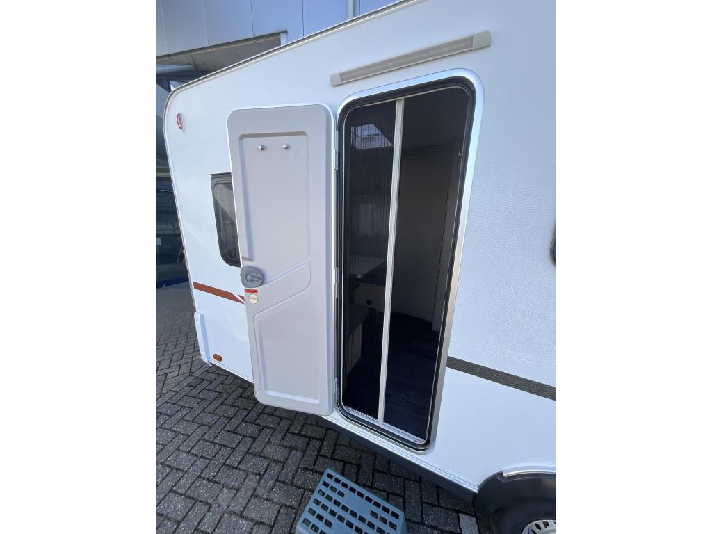 Weinsberg CaraCito 470 EU ENKELE BEDDEN-AIRCO, Overige merken, Standaardzit, Bedrijf, 750 - 1000 kg