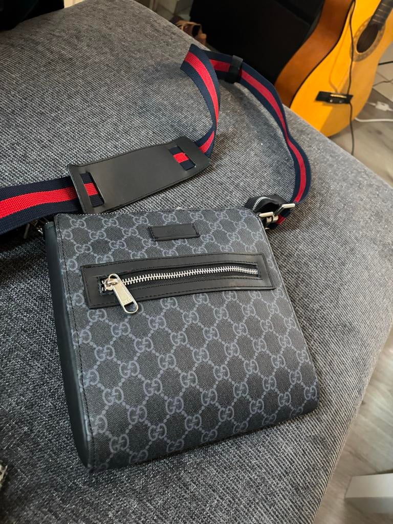 Gucci Messenger Bag - Nieuw!, Sieraden, Tassen en Uiterlijk, Tassen | Schoudertassen, Overige merken, Zwart, Nieuw, Ophalen of Verzenden