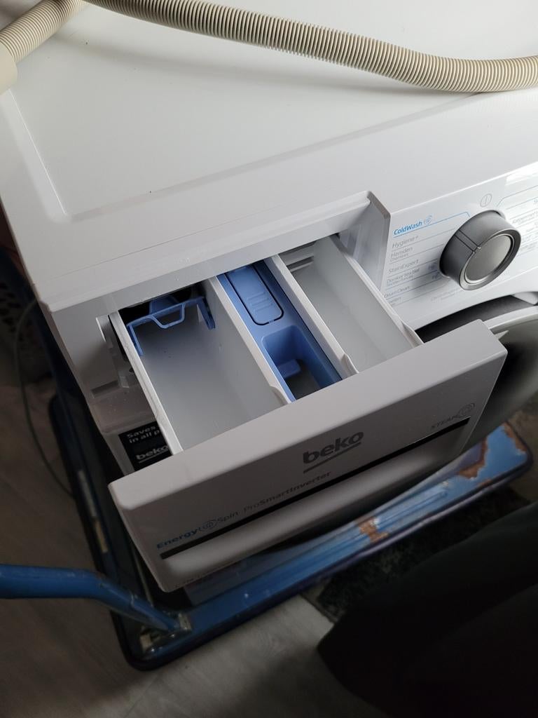Te koop ,250 euro vaste prijs !, 1200 tot 1600 toeren, Energieklasse A of zuiniger, 8 tot 10 kg, Ophalen of Verzenden