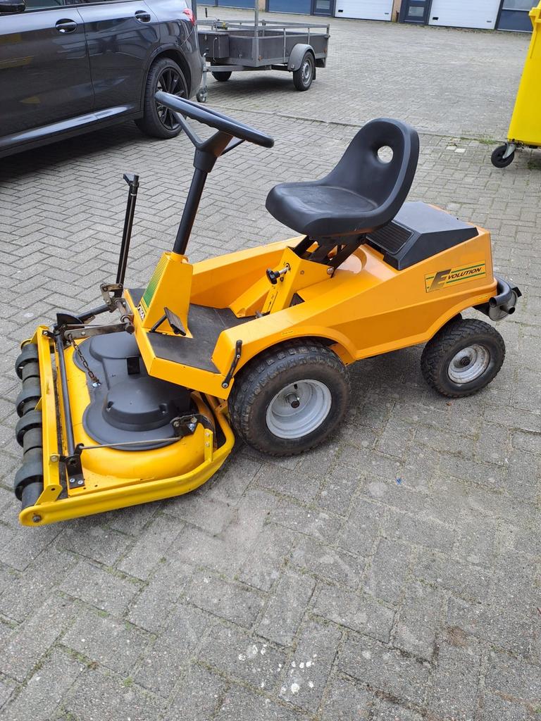 Zeer nette Stiga Villa zitmaaier, Tuin en Terras, Zitmaaiers, Ophalen, Gebruikt, Versnellingen, Minder dan 90 cm