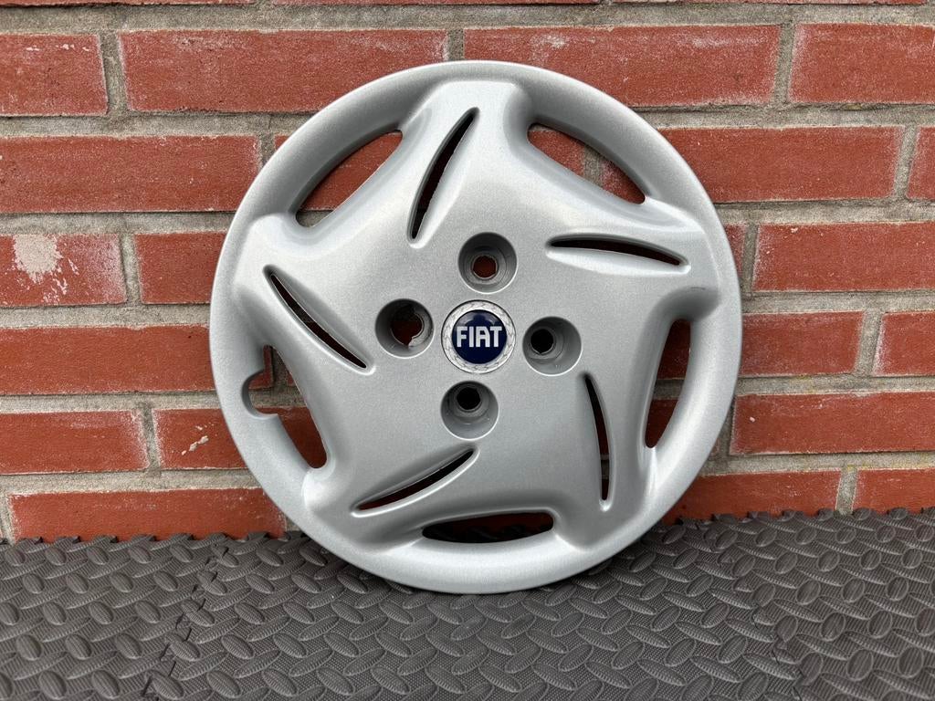 1 originele Fiat Seicento wieldop 13 inch, Ophalen of Verzenden, Gebruikt