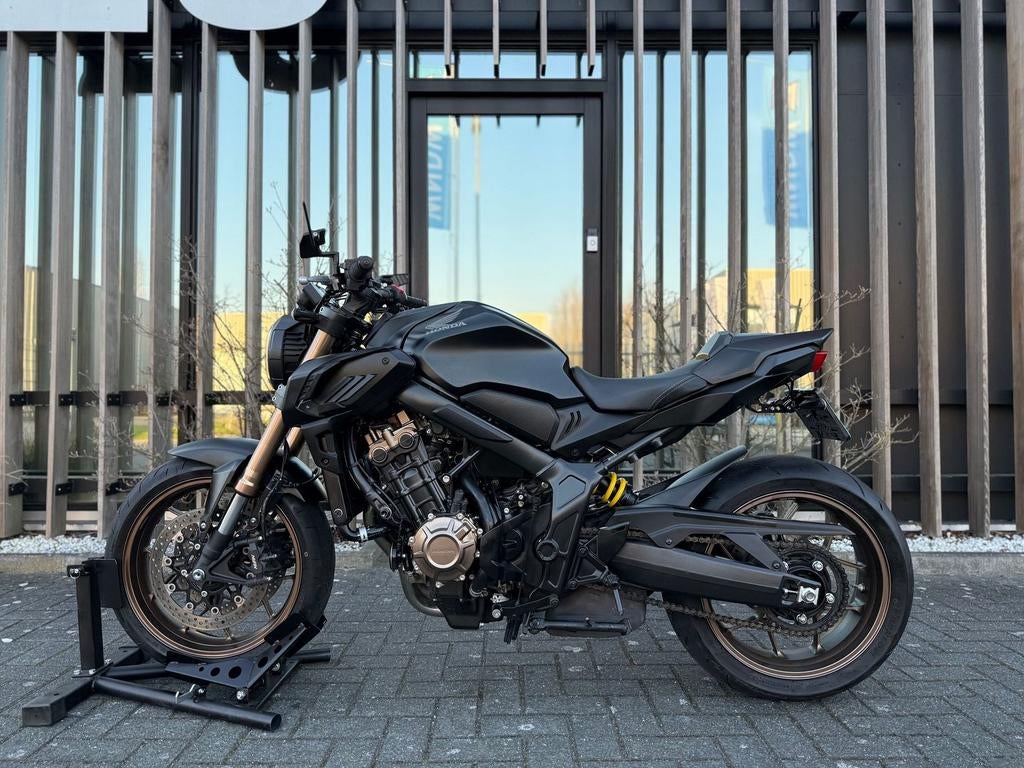 *VERKOCHT* HONDA CB 650 R -2021- Black Edition CB650R, HONDA, 4 cilinders, Bedrijf, Onbekend