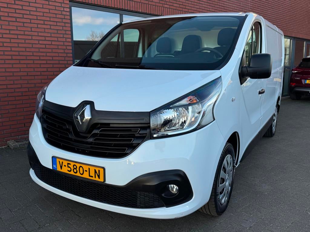 Renault Trafic 1.6 dCi T27 L1H1 Airco Cruise Navi Comfort, Voorwielaandrijving, 15 km/l, Euro 6, Renault