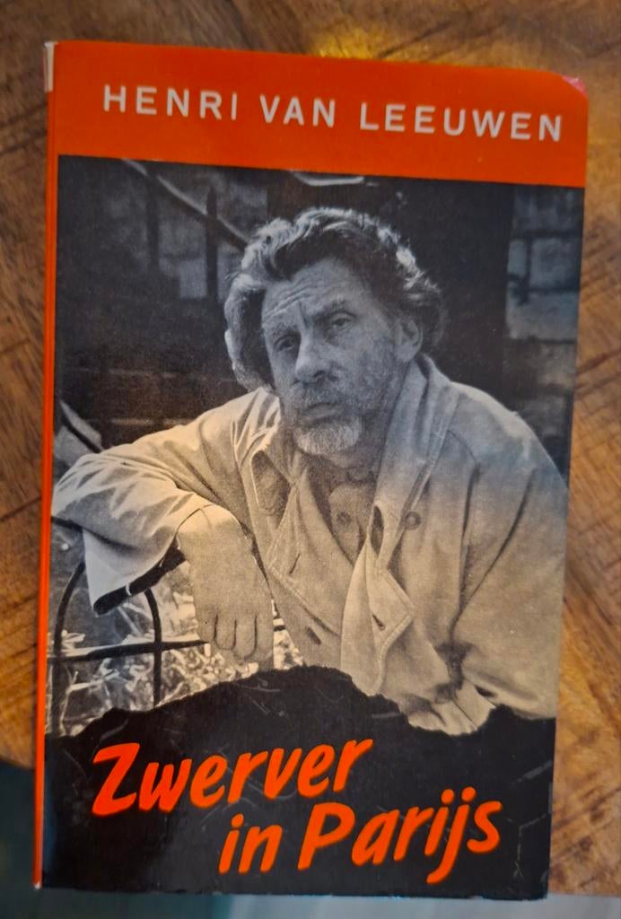 Zwerver in Parijs - Henri van Leeuwen boek derde druk, Ophalen of Verzenden