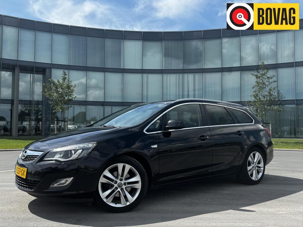 Opel Astra Sports Tourer 1.6 Turbo Sport, Gebruikt, Zwart, 4 cilinders, 179 pk