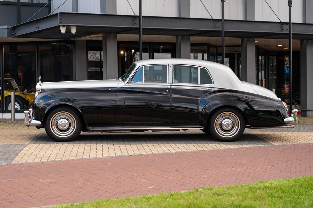 Rolls-Royce Silver Cloud II (bj 1962, automaat), Auto's, Oldtimers, 6230 cc, Bedrijf, Grijs, Sedan