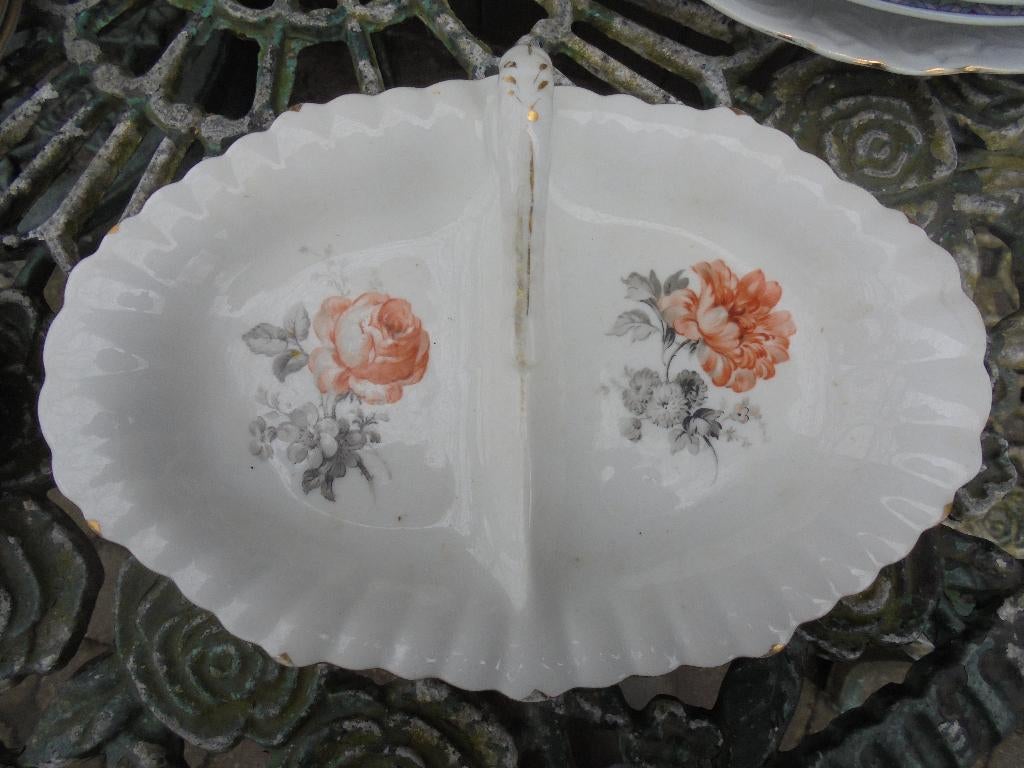 2 vaks schaaltje voor bijv. Bonbons met oranje roos / bloem, Ophalen of Verzenden