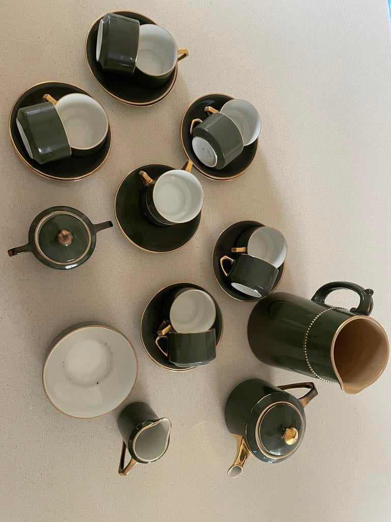 Engels theeservies compleet en gaaf, Ophalen