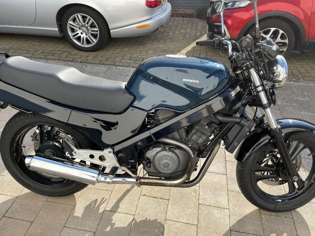 Honda NTV 650, Motoren, Motoren | Honda, Cardan-aandrijving, 2 cilinders, Motorrijbewijs A, Particulier