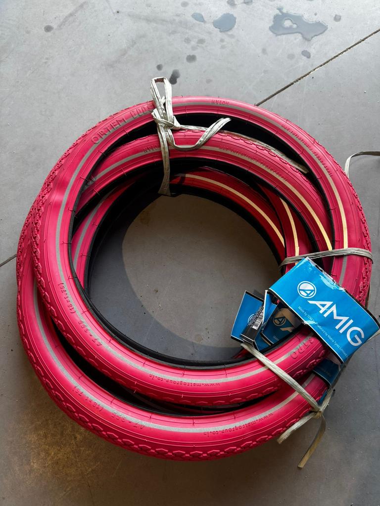 Nieuw partijtje fietsbanden Amigo 18 inch, Ophalen of Verzenden, Zo goed als nieuw