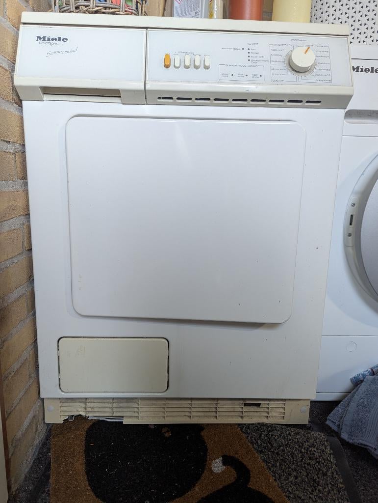 Miele condensdroger, Ophalen, 6 tot 8 kg, Gebruikt, Voorlader