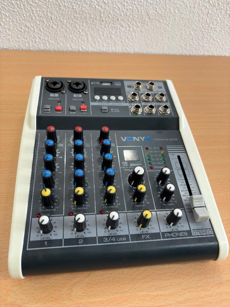 Vonyx VMM-K402, Gebruikt, Minder dan 5 kanalen, Microfooningang, Ophalen of Verzenden