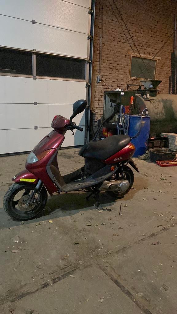 Viva vity 70cc, Ophalen, Zo goed als nieuw, Tweetakt, Overige modellen
