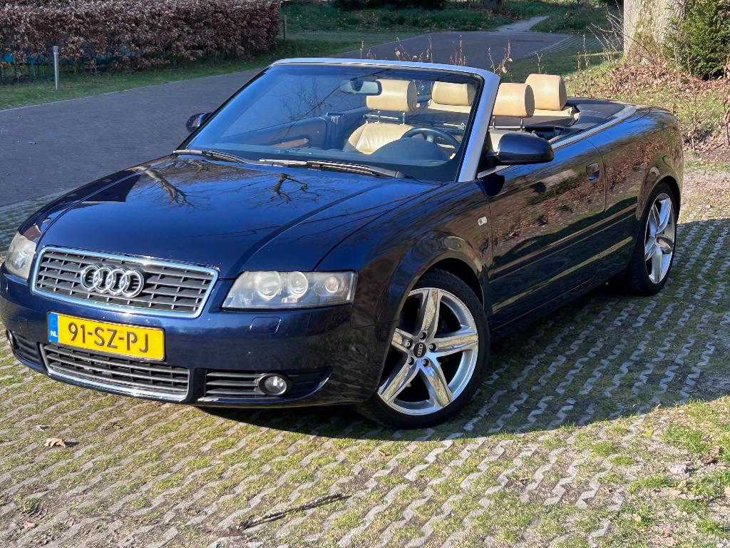 Audi A4 Cabrio 3.0 V6 | Leder | 2003 | Blauw, Auto's, Audi, Beige, 1595 kg, Cabriolet, A4