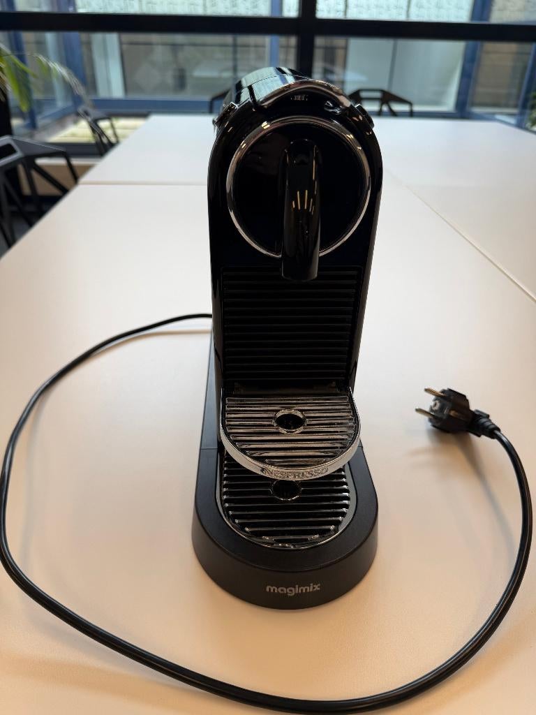 Nespresso Magimix koffiemachine, Ophalen, Gebruikt, Koffiemachine, 4 tot 10 kopjes