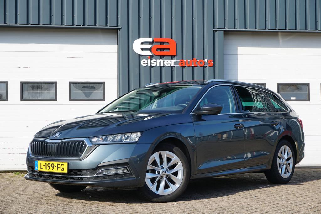 Skoda Octavia Combi 1.0 TSI Edition | TREKHAAK | CAMERA | ST, Stof, Gebruikt, Met garantie (alle), 3 cilinders