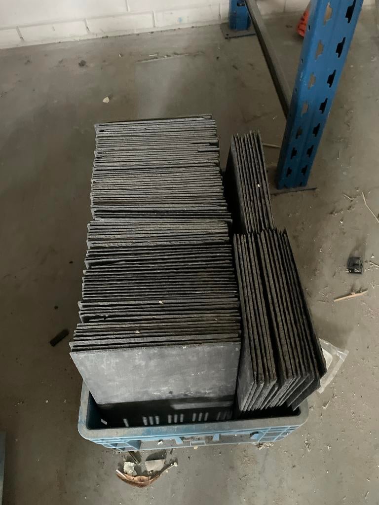 Leistenen dakpannen 100 stuks 25x40 cm, Doe-het-zelf en Verbouw, Dakpannen en Dakbedekking, Steen of Klei, Ophalen of Verzenden