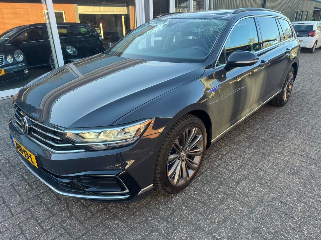 Passat GTE 2020 *Schade*Standkachel*Vol, Automaat, Volkswagen, Stationwagon, 1400 cc
