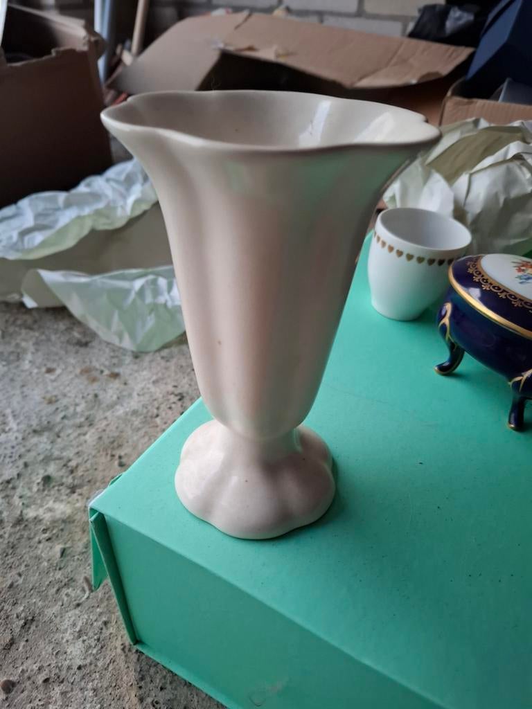 Delfts wit vaasje - Temsa Wiertz, Ophalen of Verzenden