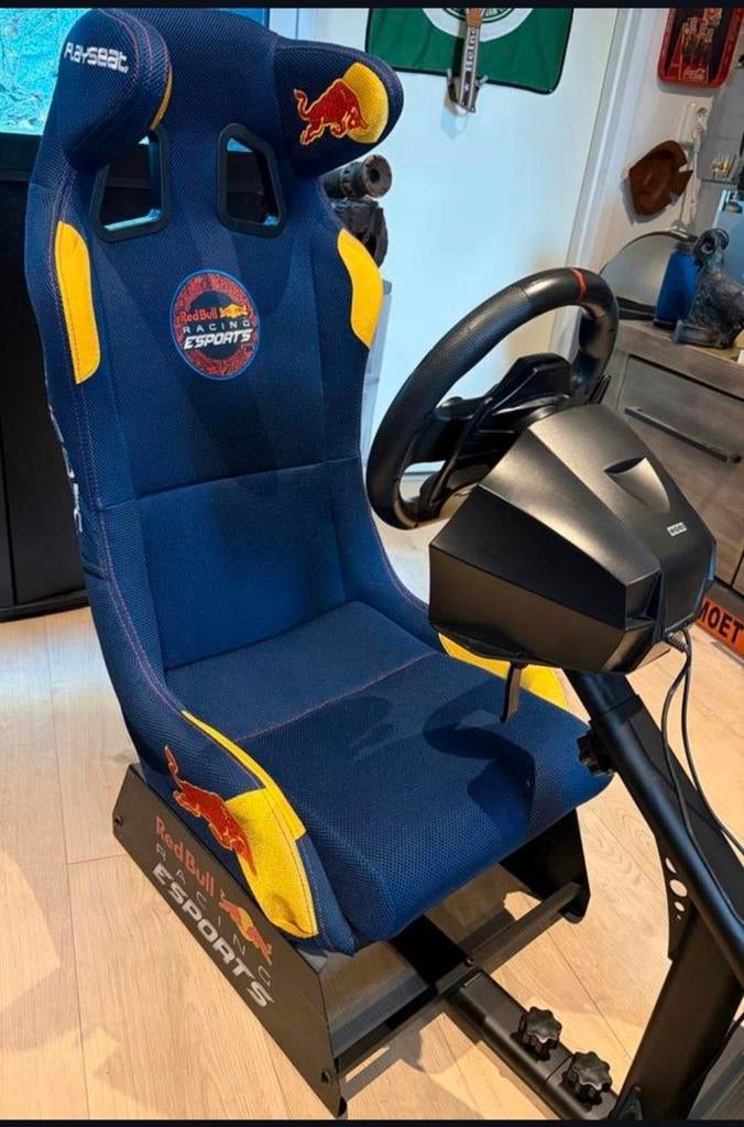 Playseat Red Bull Racing Esports met stuur en pedalen, Ophalen, 1 speler, Racen en Vliegen, Zo goed als nieuw