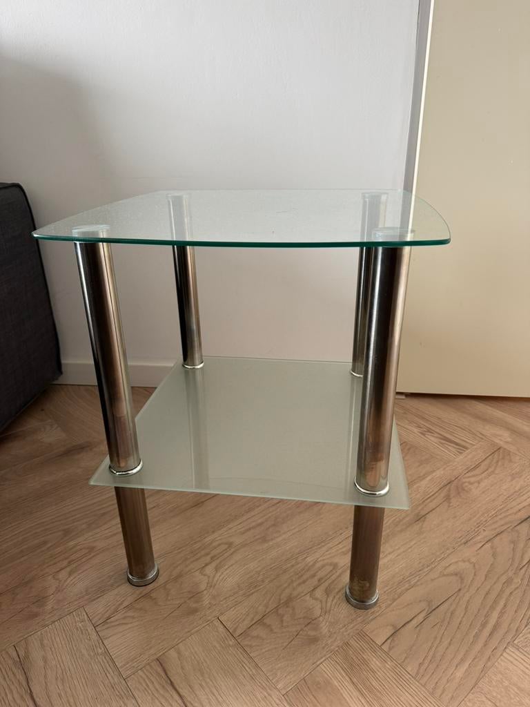 2x Glazen Bijzettafel – €50 – DIRECT OPHALEN, 45 tot 60 cm, Minder dan 55 cm, Rond, Ophalen of Verzenden