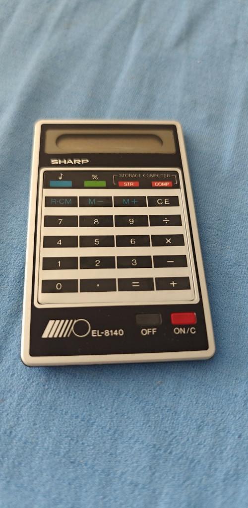 rekenmachine vintage 1978 Sharp EL-8140, Diversen, Rekenmachines, Ophalen of Verzenden, Zo goed als nieuw
