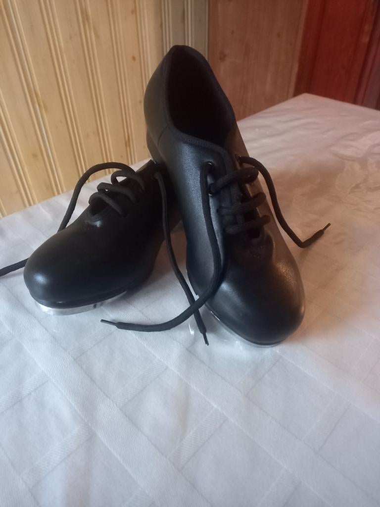 Tapdance schoen maat 38., Ophalen of Verzenden, Zo goed als nieuw, Schoenen