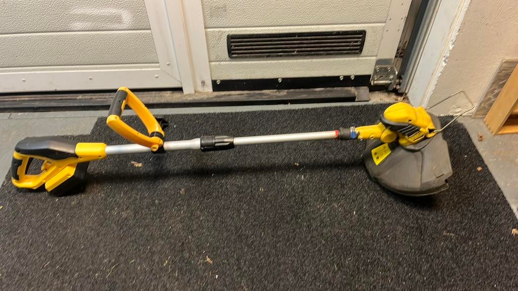 Strimmer, Tuin en Terras, Grastrimmers, Ophalen of Verzenden, Gebruikt, Accu