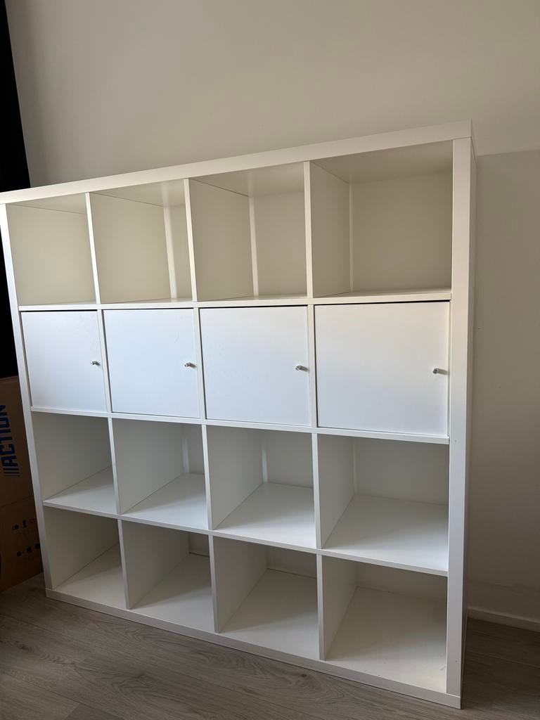 Ikea Kallax kast 4x4 met 4 deurtjes, Ophalen, Gebruikt, 100 tot 150 cm, 100 tot 150 cm