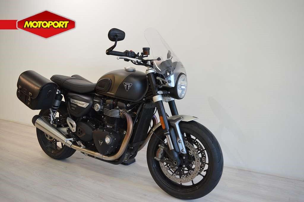 Triumph SPEED TWIN 1200 (bj 2023) - foto 2