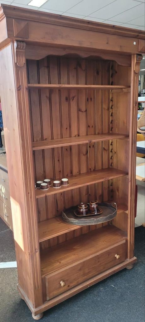 Nette houten boekenkast met lade en verstelbare planken, Ophalen, Met plank(en), Gebruikt, Onbekend@voorbeeld.com