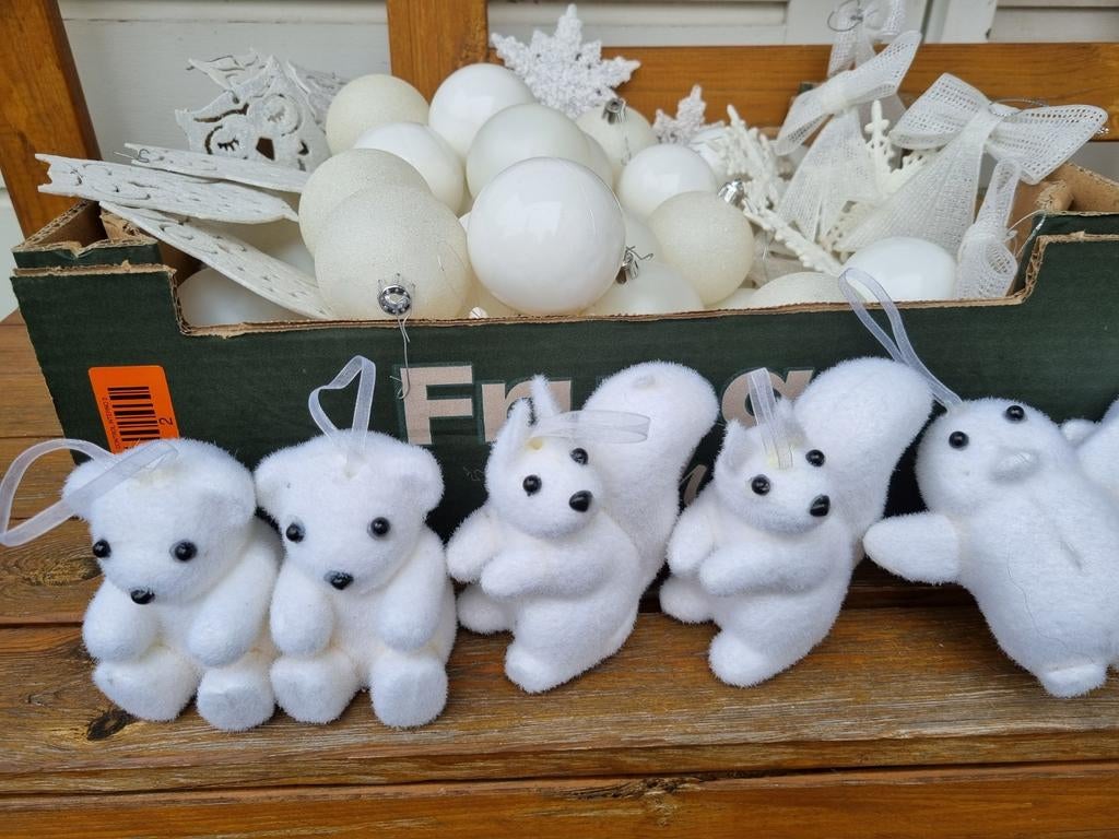 Witte kerstballen en kerstversiering, Diversen, Kerst, Ophalen of Verzenden, Gebruikt