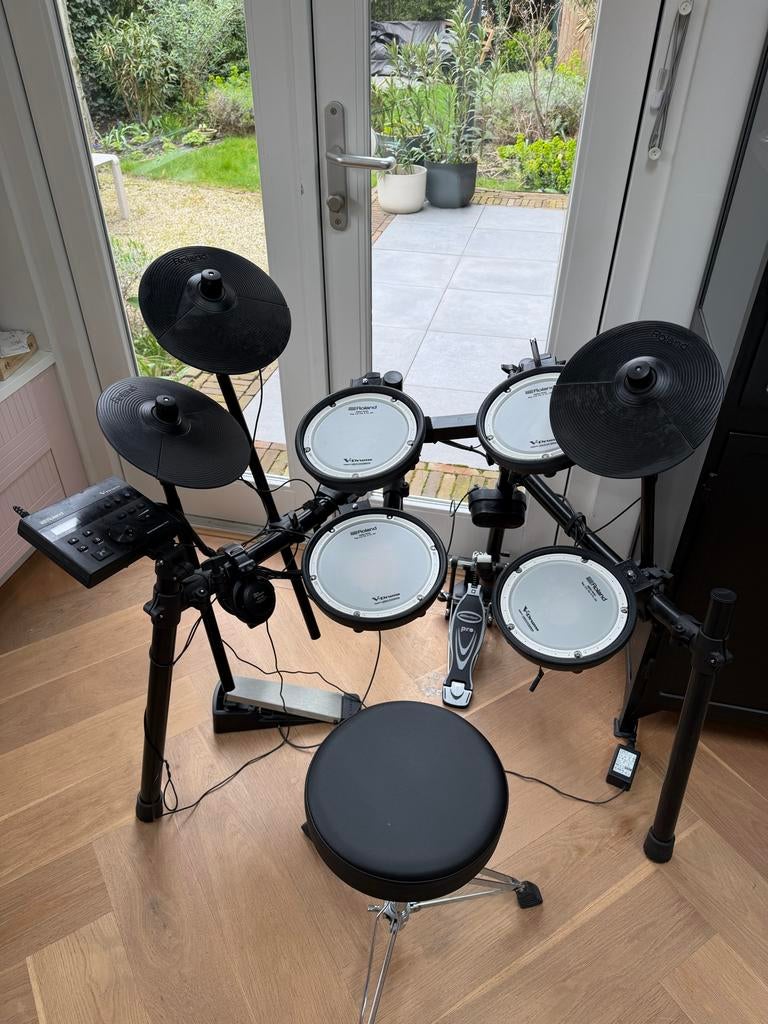 Roland TD-07 elektrisch drumstel incl. accessoires, Muziek en Instrumenten, Ophalen, Zo goed als nieuw, Roland, Elektronisch