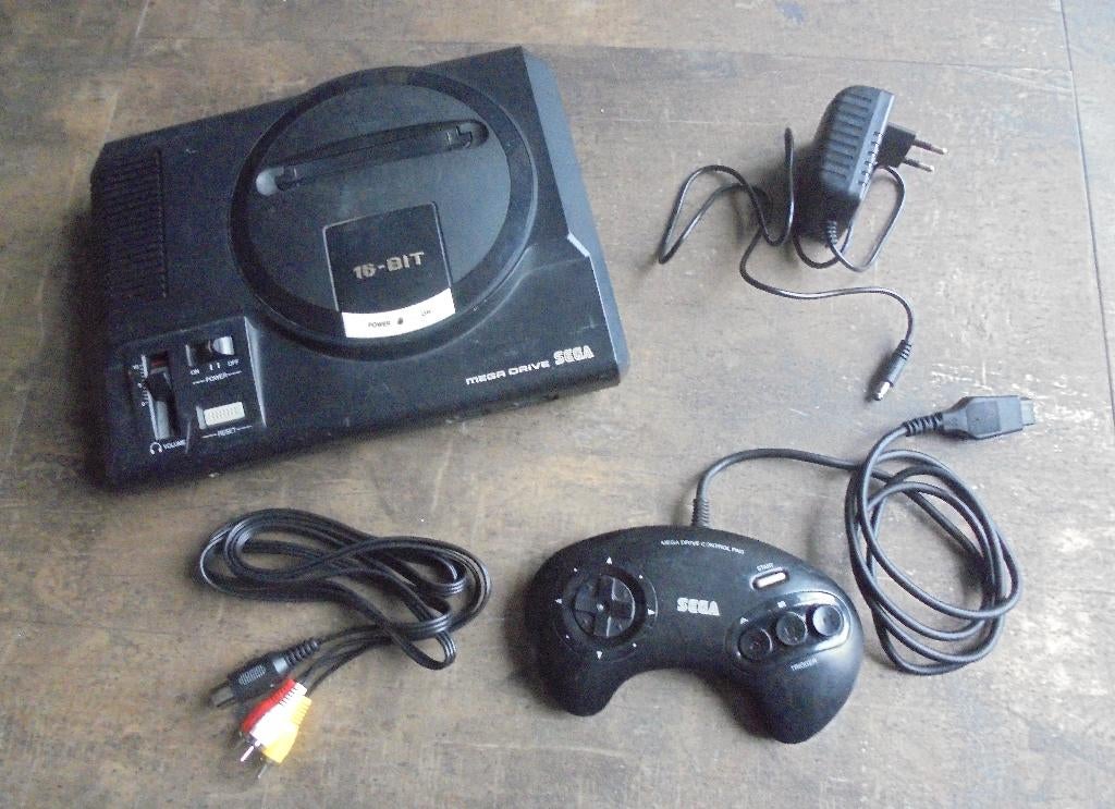 Sega Mega Drive spelconsole (zie foto's), Ophalen of Verzenden, Gebruikt, Met 1 controller, Mega Drive