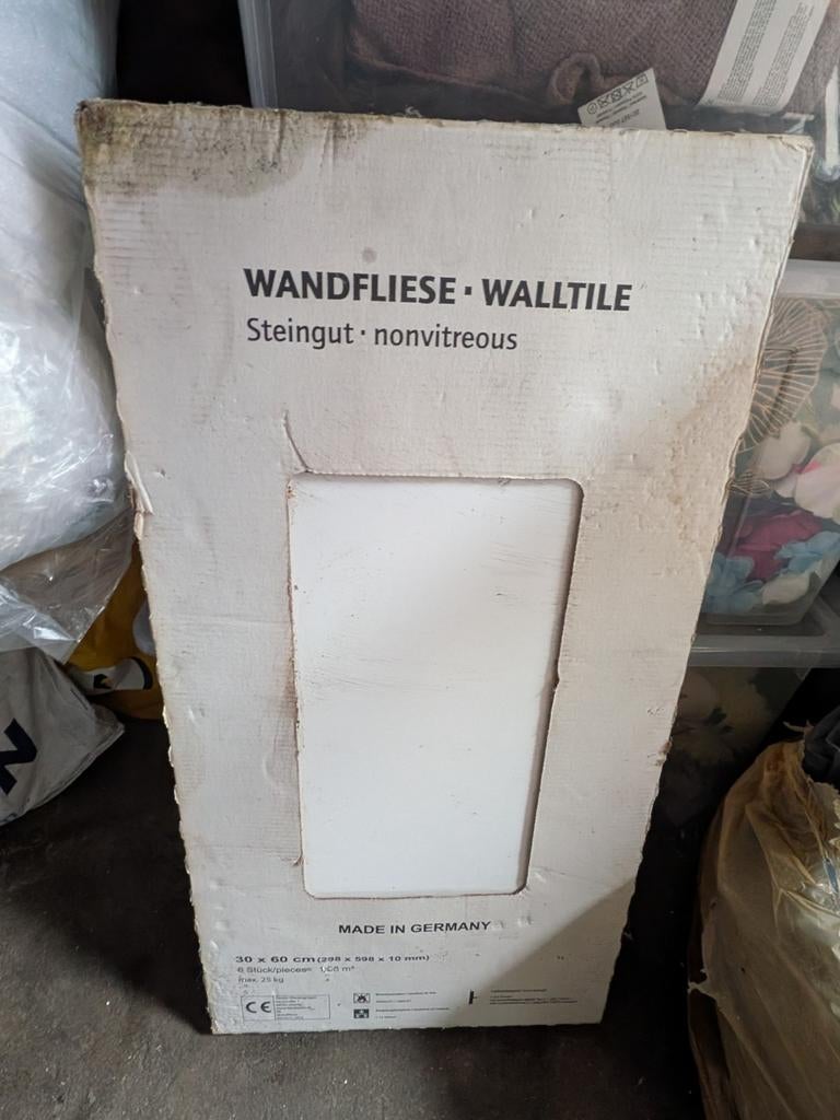 Witte wandtegels 30x60 cm, 1.08 m² per doos, 40 tot 60 cm, Nieuw, Ophalen of Verzenden, Minder dan 5 m²