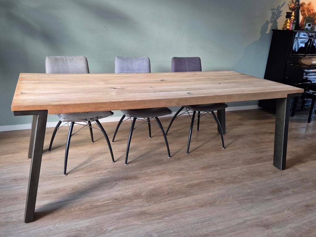 Mooie Xooon eettafel 220 cm, Gebruikt, 200 cm of meer, Vijf personen of meer, Rechthoekig