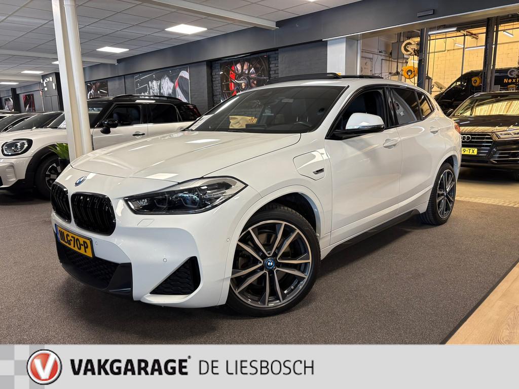 BMW X2 XDrive25e High Executive M-sport / camera / stoelverw, Automaat, Gebruikt, Wit, Bedrijf
