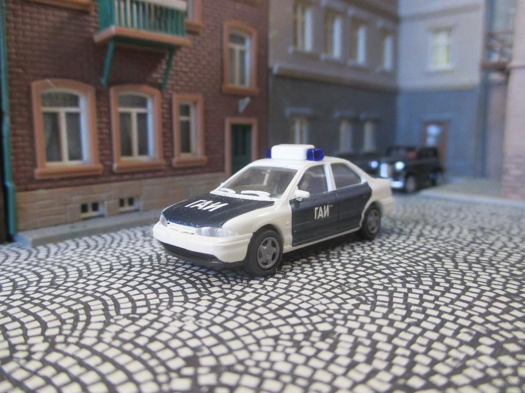 Ford Mondeo Mk.1 Sedan - Rietze GAI Politie Rusland, Ophalen of Verzenden, Zo goed als nieuw, Auto, Rietze