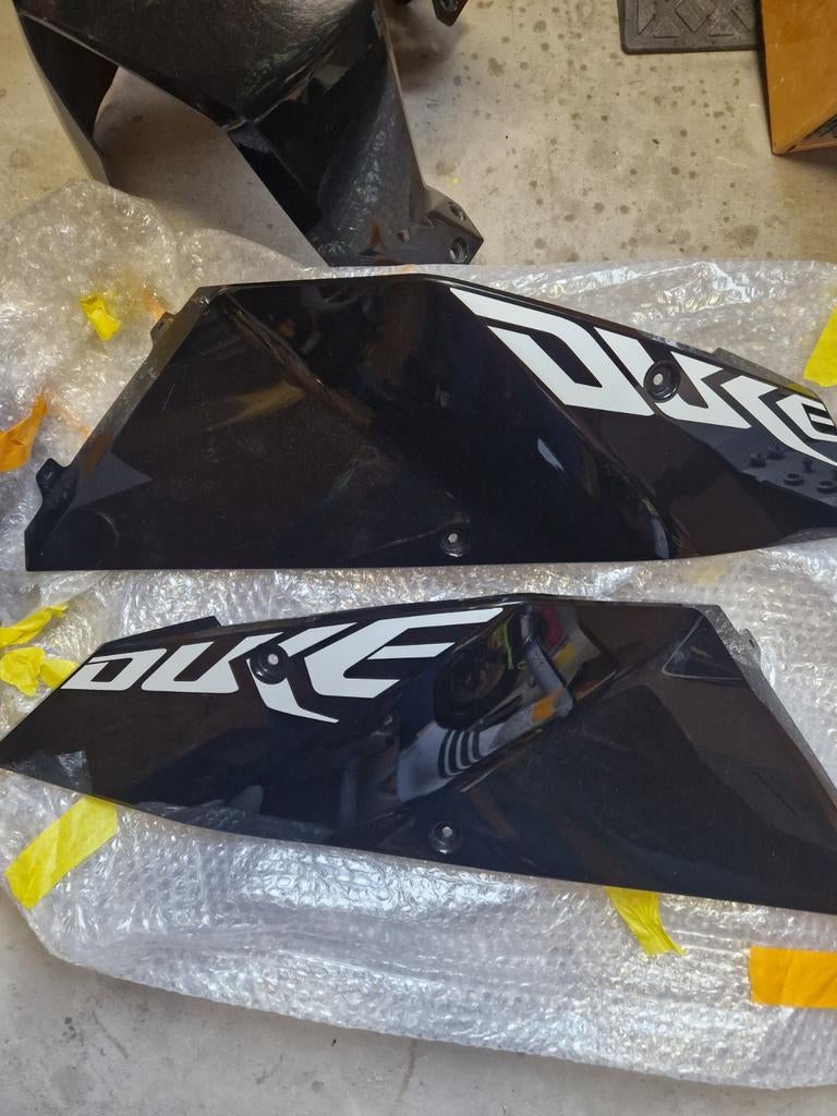 KTM 690 Duke 3 R Kappenset 2011 - Onbeschadigd, Ophalen of Verzenden, Gebruikt