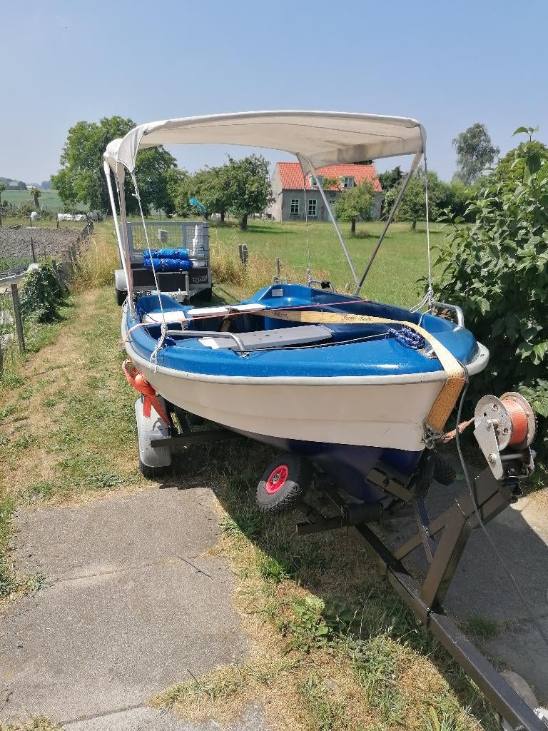 Bootje, Watersport en Boten, Vis- en Consoleboten, Ophalen, Tot 10 pk, Zo goed als nieuw, 3 tot 6 meter